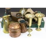 Tray of mixed vintage Brass & Copper collectables to include a Miners Oil Lamp