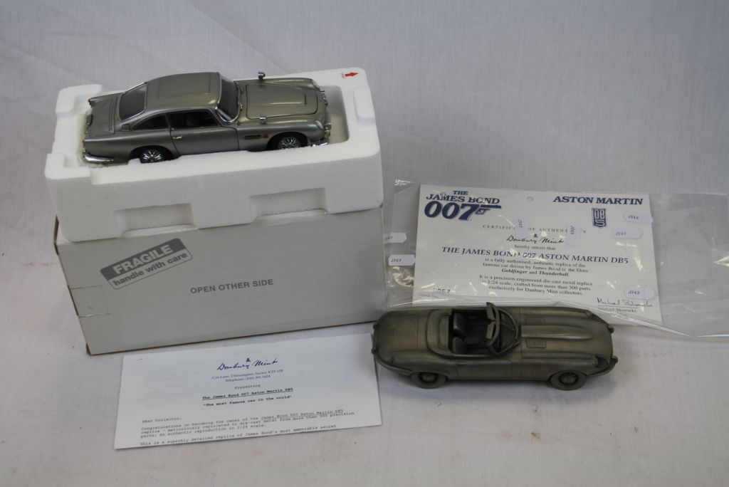 Two Danbury Mint car models to include boxed The James Bond 007 Aston Martin DB5 with certificate