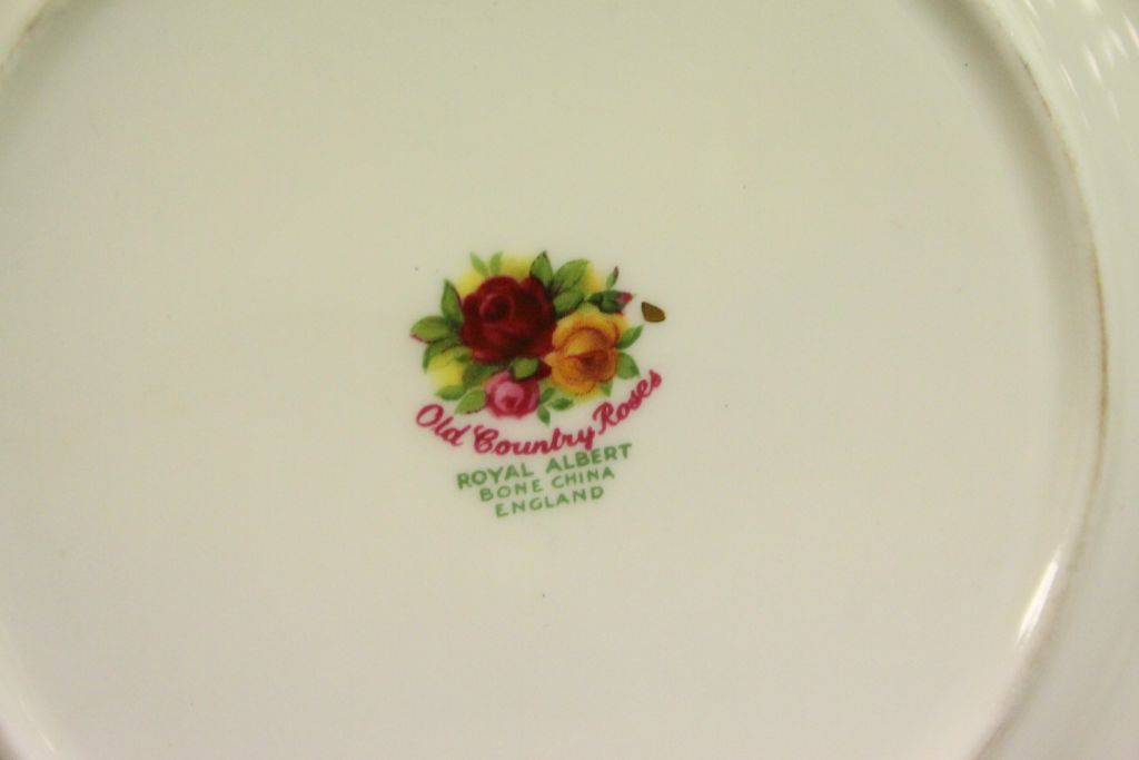 Royal Albert ' Old Country Roses ' part Tea Service including Teapot, Seven Tea Cups, Six Saucers, - Image 6 of 6