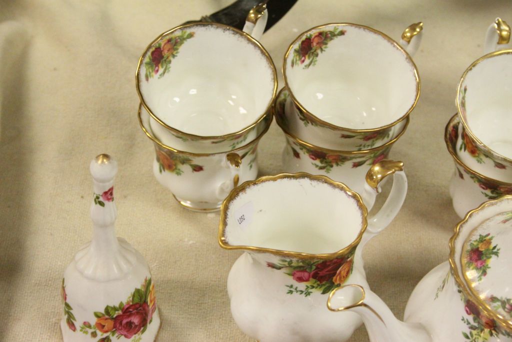 Royal Albert ' Old Country Roses ' part Tea Service including Teapot, Seven Tea Cups, Six Saucers, - Image 4 of 6