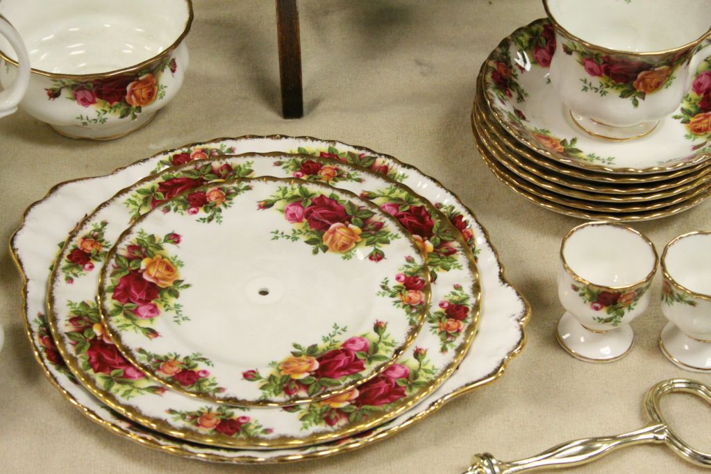 Royal Albert ' Old Country Roses ' part Tea Service including Teapot, Seven Tea Cups, Six Saucers, - Image 3 of 6