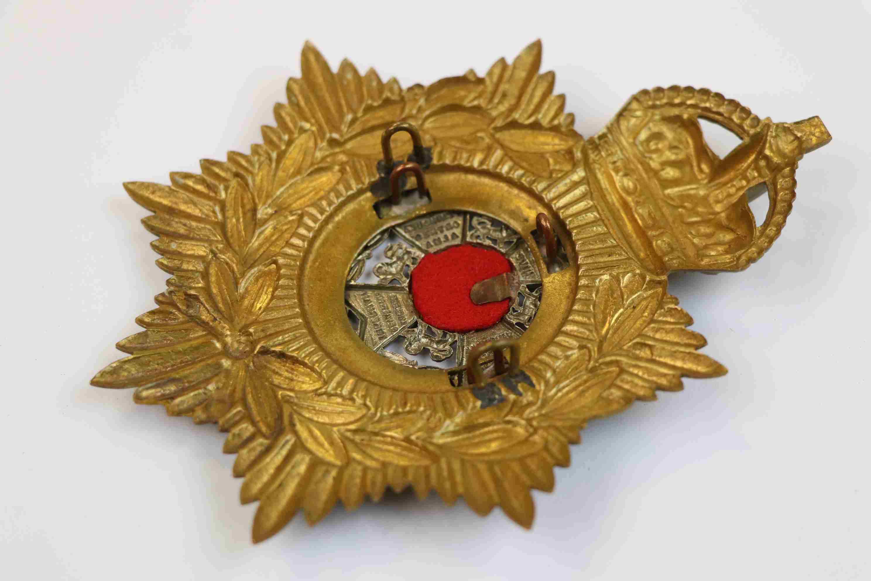 A King Crown The Border Regiment Helmet Plate / Badge. - Image 7 of 8