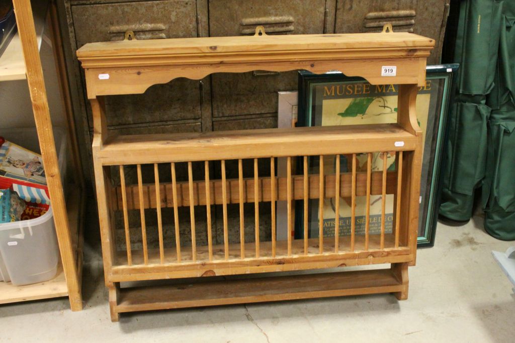 Large Pine Hanging Plate Rack and Shelf Unit, 90cms wide x 80cms high