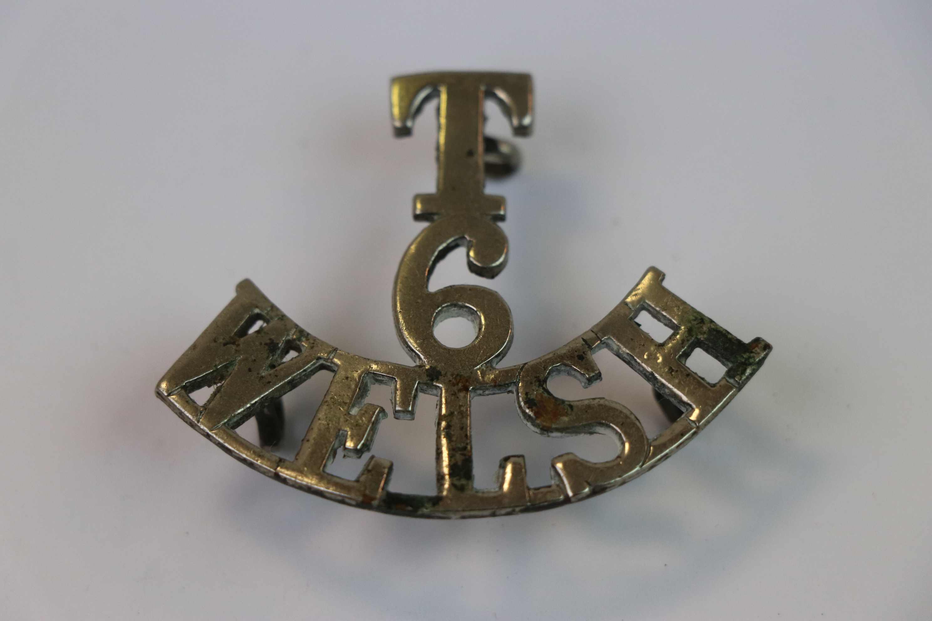 Two Shoulder Title Badges To The 6th And 7th Welsh Territorial Regiment. - Image 3 of 6