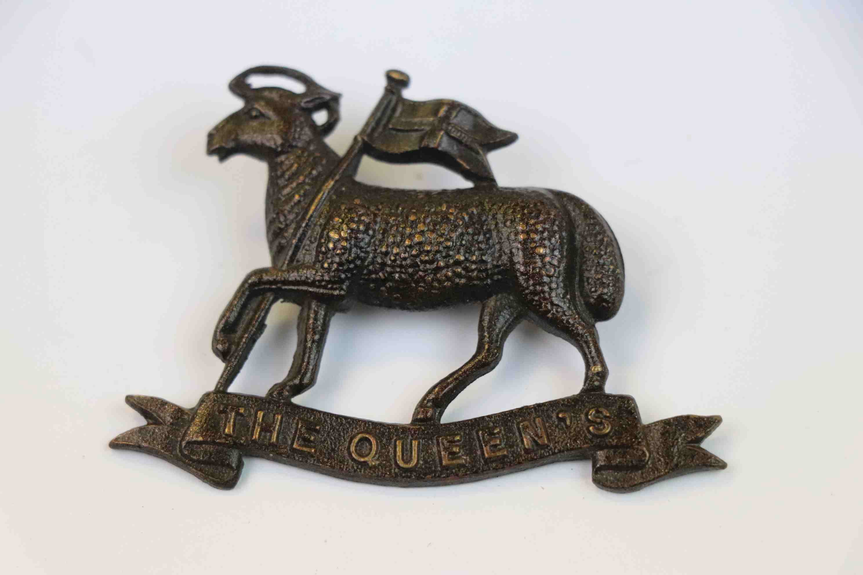 A World War One Queens Own Regiment Cap Badge. - Image 3 of 5