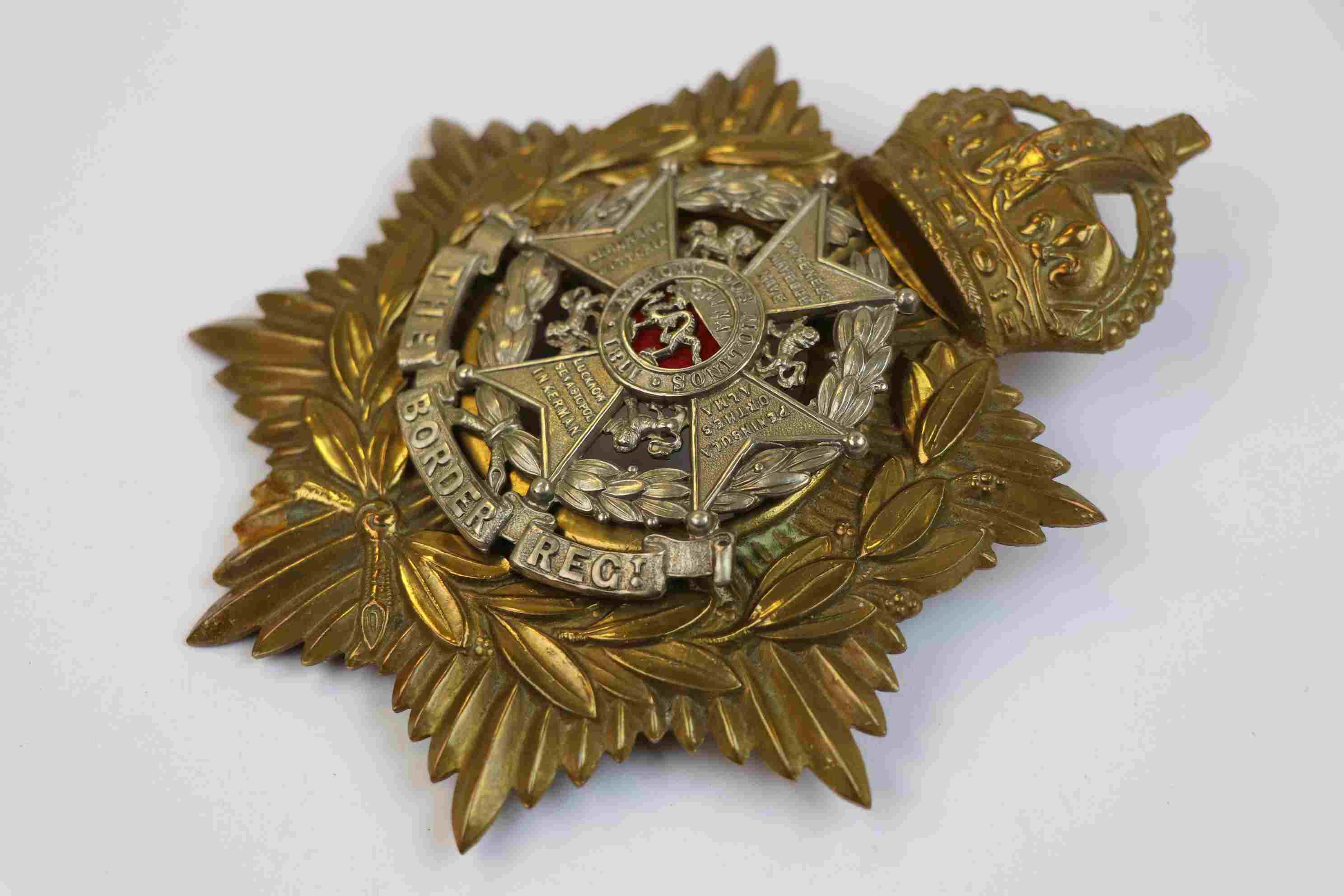 A King Crown The Border Regiment Helmet Plate / Badge. - Image 3 of 8