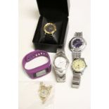 Six Wristwatches to include a Gents 17 Jewel Elegance, 19 jewel Sekonda, Pulsar quartz etc