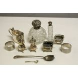 Box of mixed vintage Hallmarked Silver items etc to include open Salts, Pepperettes, Large Mustard