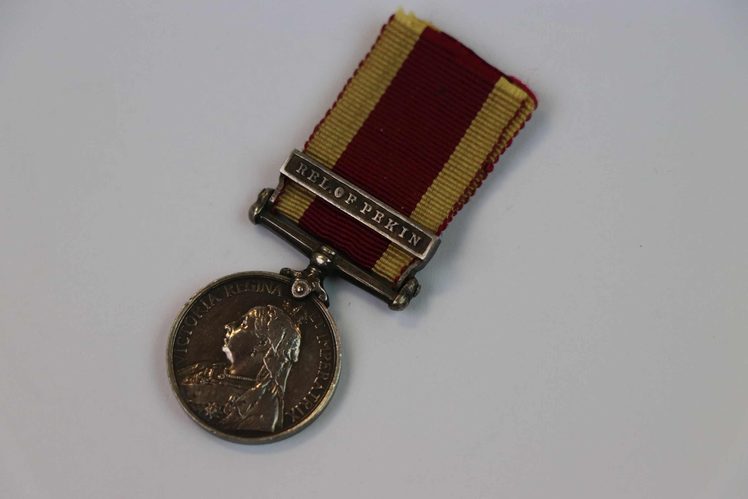 A Victorian British China War Of 1900 Miniature Medal With Relief Of Pekin Bar. - Image 2 of 5