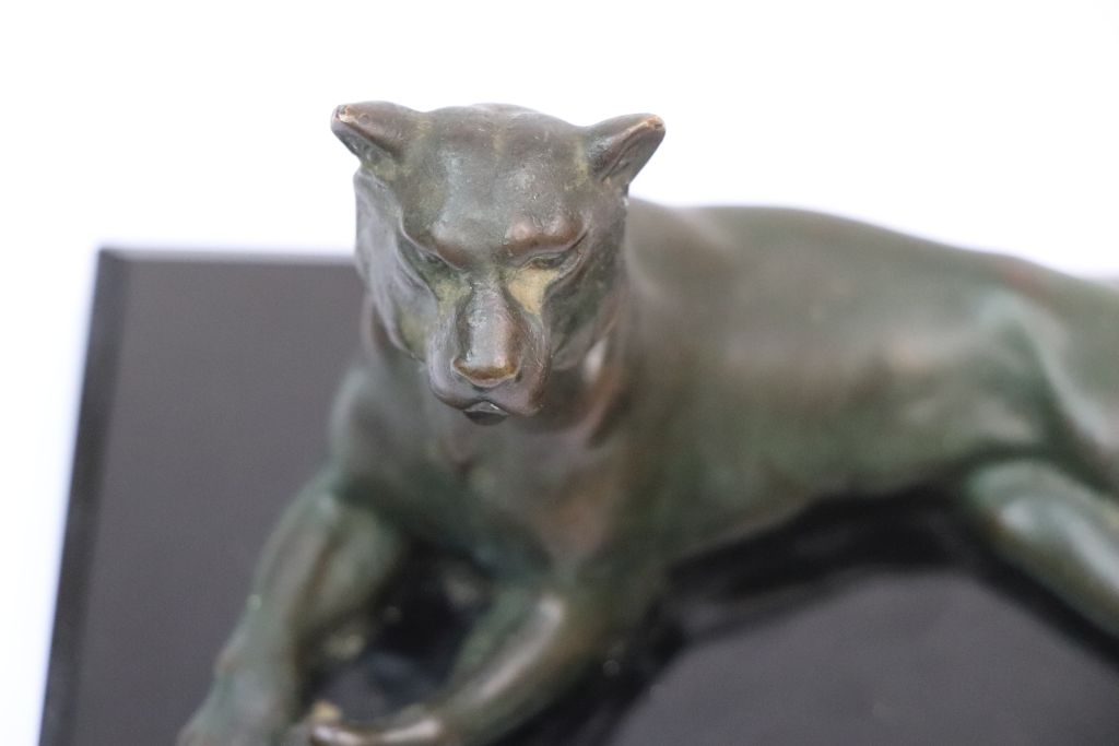 Patinated Bronze model of a Lioness on Deco style black base, approx 14 x 7.5 x 7cm at the widest - Image 4 of 8