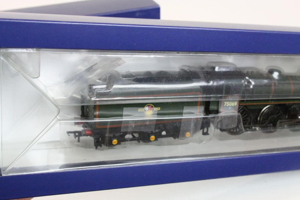 Boxed Bachmann OO gauge 31116 Standard Class 4MT 75069 BR1B Tender BR Lined Green Late Crest - Image 3 of 4