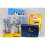 Collection of OO & HO gauge model railway to include Peco System Starter Track Set, rolling stock,