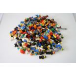 Lego - Collection of Lego minifigures featuring various sets and series
