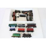 Group of OO gauge model railway to include Hornby 0-4-0 locomotive, Triang R52 Locomotive and 16