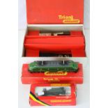 Boxed Triang OO gauge R323 Operating Royal Mail Coach Set plus boxed Triang R257 Double Ended