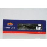 Boxed Bachmann OO gauge 31175 Jubilee Class 45611 'Hong Kong' BR Lined Green Early Emblem locomotive