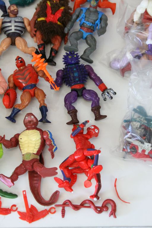 Collection of Mattel He-Man Masters of the Universe figures and accessories to include Battle - Image 4 of 14