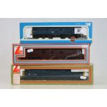 Three boxed OO gauge locomotives to include Airfix 541006 A1A A1A Class 31/4 Diesel Locomotive (BR