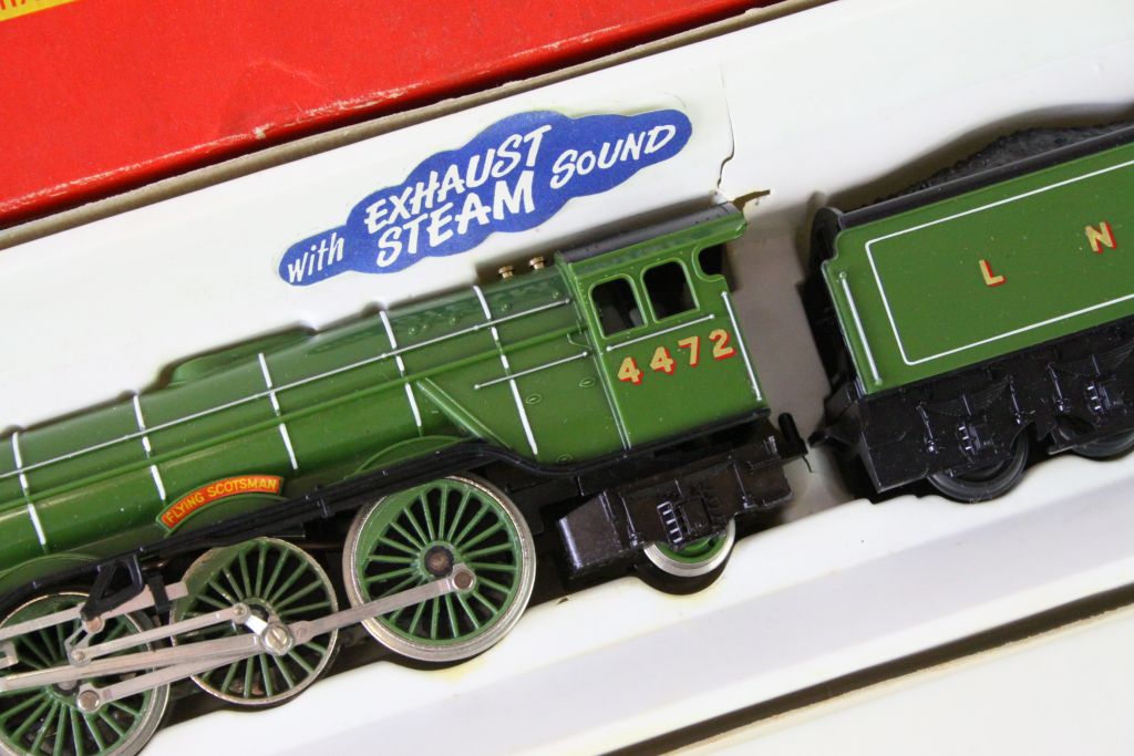 Boxed Hornby OO gauge R855 LNER 4-6-2 Locomotive Flying Scotsman - Image 3 of 7