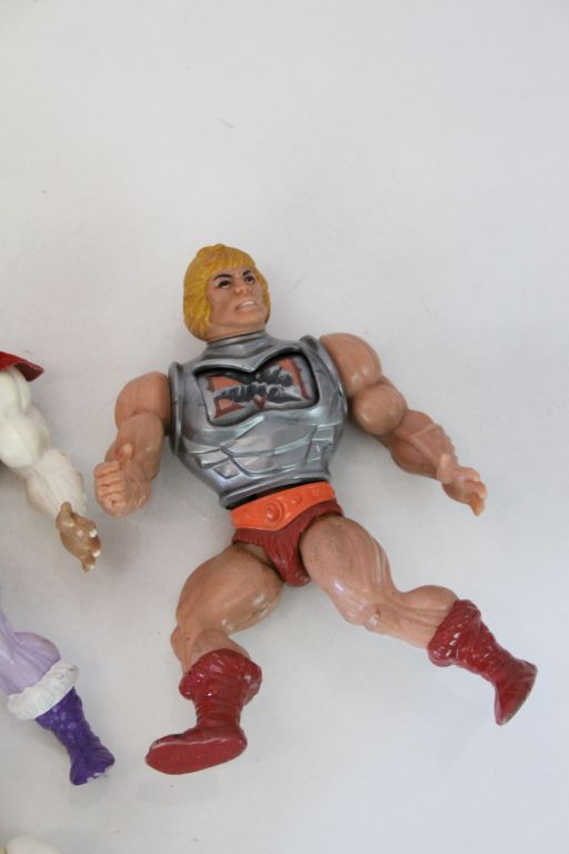 Collection of Mattel He-Man Masters of the Universe figures and accessories to include Battle - Image 11 of 14