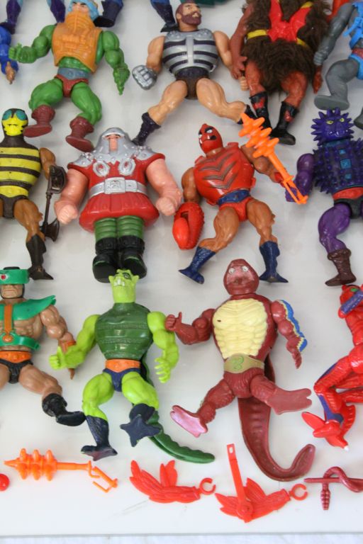 Collection of Mattel He-Man Masters of the Universe figures and accessories to include Battle - Image 3 of 14