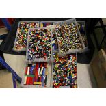Lego - Collection of assorted Lego to include approx 3.6kg standard bricks to include 2x6 part 2456,