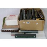 Quantity of OO gauge rolling stock to include coaches and wagons, various makers, condition varies