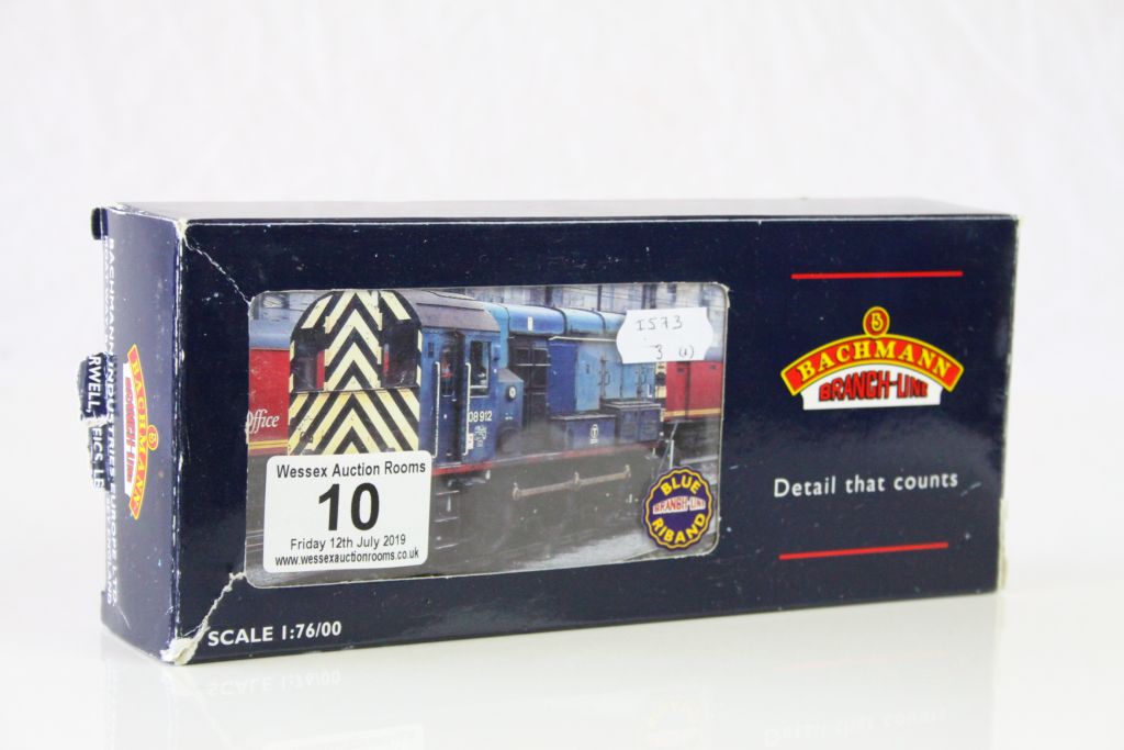 Two boxed Bachmann OO gauge Blue Ribband locomotives to include 32527 Class 55 Deltic 55 012 - Image 5 of 5