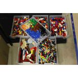 Lego - Quantity of Lego to include approx 2kg loose mixed plates to include 1x8 plates part 3460,