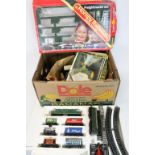 Quantity of Hornby OO gauge model railway to D7063 Diesel, 8 x items of rolling stock, Hornby