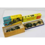 Two boxed military diecast models to include Dinky 697 25 Pounder Field Gun Set (some paint chips