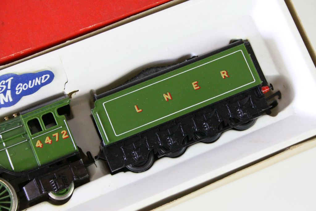 Boxed Hornby OO gauge R855 LNER 4-6-2 Locomotive Flying Scotsman - Image 4 of 7