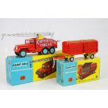 Two boxed Corgi Chipperfield's Circus diecast models to include 1121 Crane Truck, vg condition