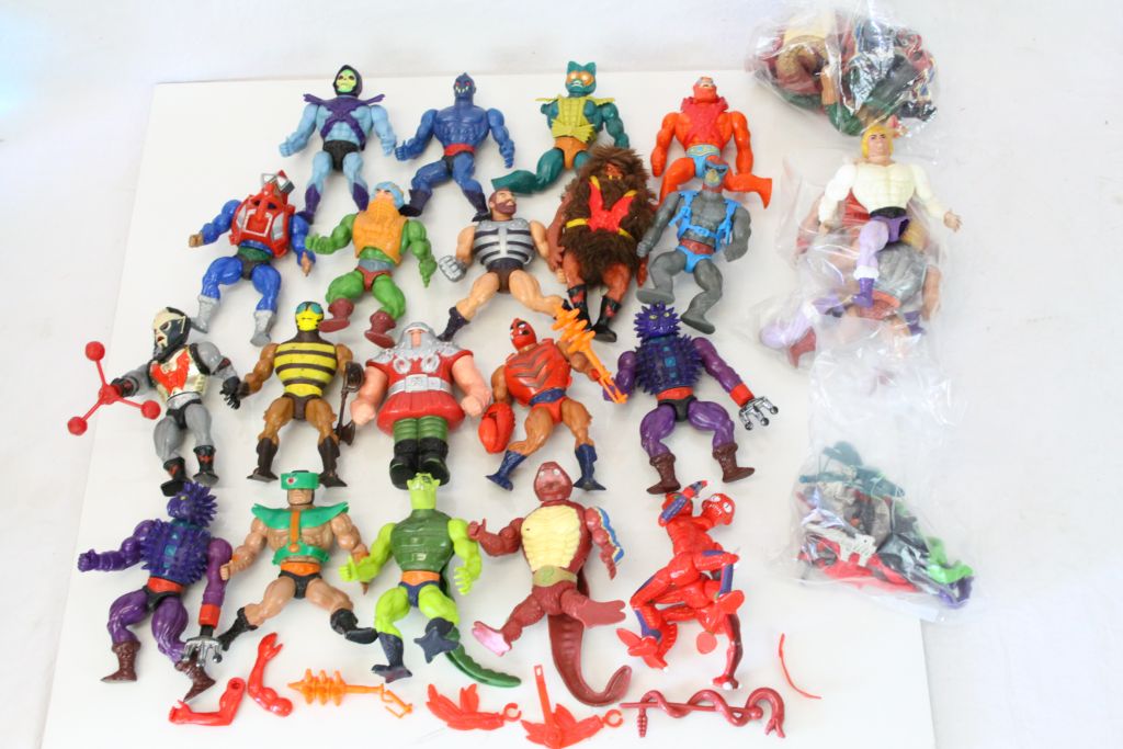 Collection of Mattel He-Man Masters of the Universe figures and accessories to include Battle