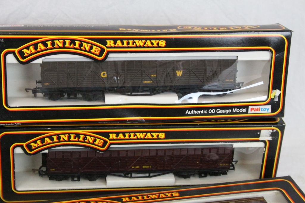 12 Boxed Palitoy Mainline OO gauge items of rolling stock to include 37111 x 2, 37109 x 3, 37110 x - Image 5 of 5