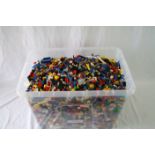 Lego - Quantity of assorted Lego, various sizes and colours