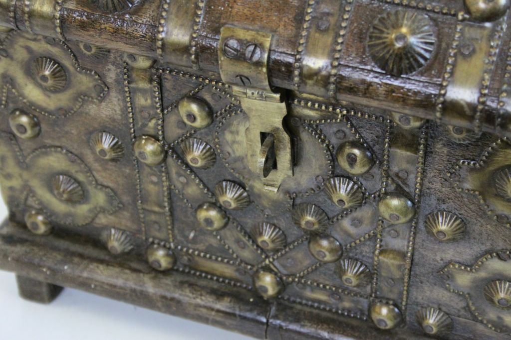 Middle Eastern Wooden casket with hinged lid and extensive Brass studding & detailing plus a small - Image 7 of 7