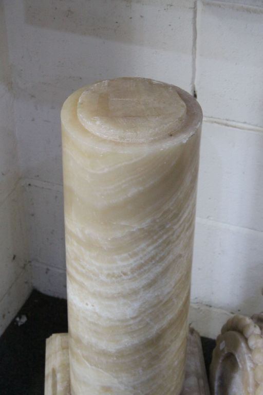 Alabaster pillar with base and top - Image 3 of 5