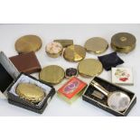 Tray of vintage Compacts to include Stratton & Kigu