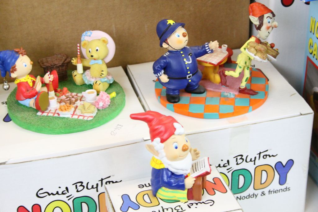 Large quantity of Noddy Boxed Figures including Day Out with Friends etc. plus boxed Noddy - Image 2 of 6