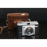 Leather cased Ilford Film Camera with Dacora Kamerawerk 13,5/45mm lens, approx 14 x 10 x 4cm in