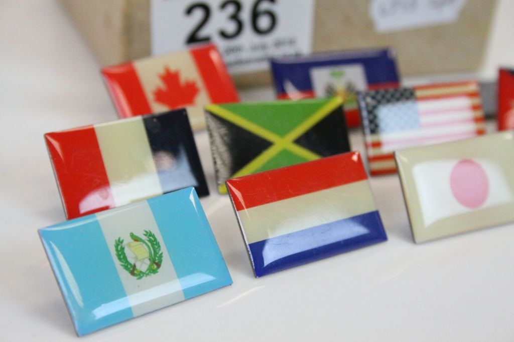 Box of pin badges of World Flags - Image 3 of 6