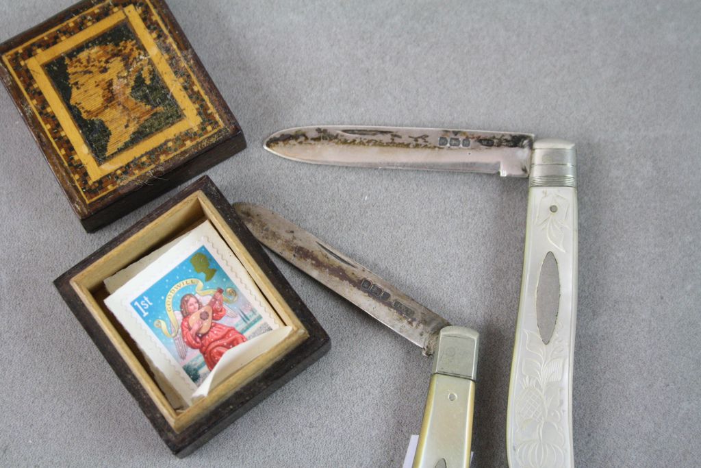 Two silver bladed fruit knives with mother of pearl handles and a Tunbridgeware stamp box. - Image 3 of 3