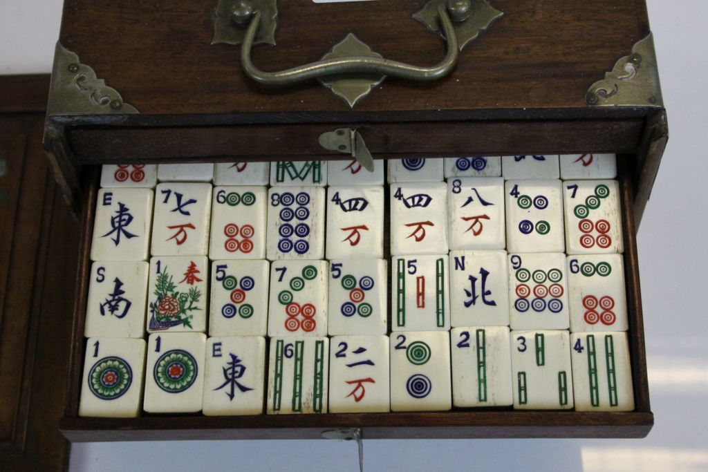 Oriental Hardwood & Brass chest of Drawers with Mah Jong set in Bone & Bamboo, box approx 23 x 15 - Image 7 of 10