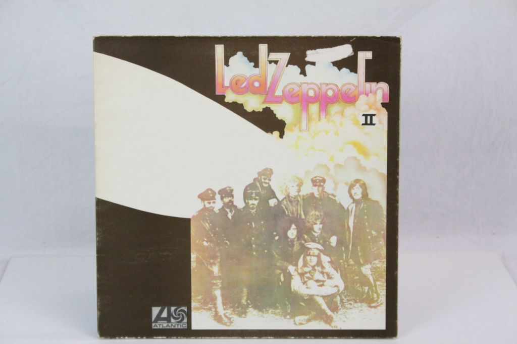 Vinyl - Led Zeppelin Two (588198) red/maroon label, Lemon Song on sleeve, Killing Floor on label. VG