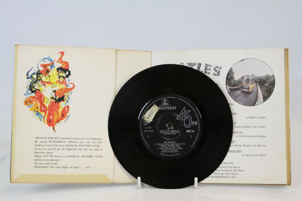 Vinyl - The Beatles - Magical Mystery Tour (EP) MMT1, Mono, blue lyrics, no inner sleeves, some wear - Image 3 of 12