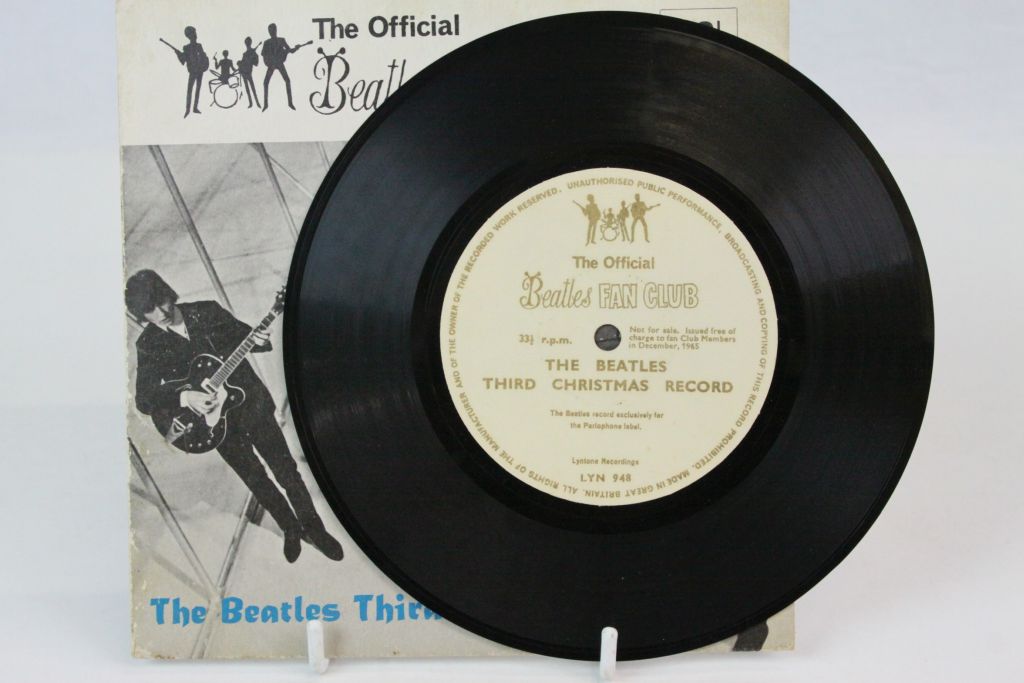 Vinyl - The Beatles - Third Christmas Record (LYN 948) Original card sleeve VG+ Vinyl no marks - Image 4 of 7