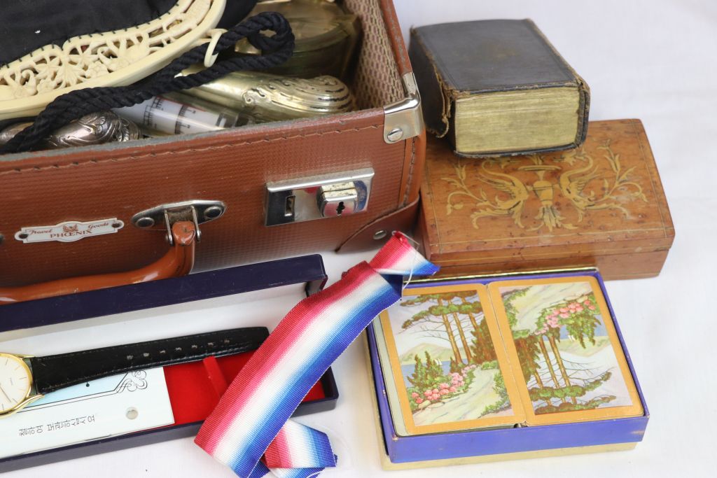 Small Suitcase of Mixed Collectables to include Watches, Pistol Grip Knives, Paperweights, etc - Image 5 of 9