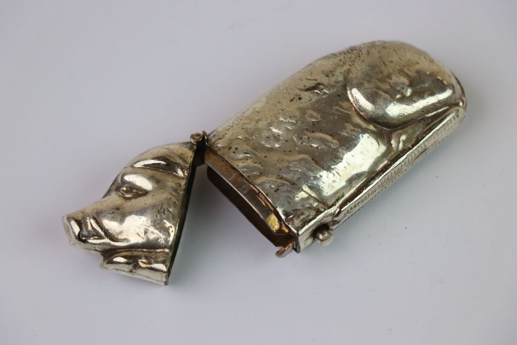 White metal Vesta in the form of a Pig, approx 7cm long - Image 4 of 6