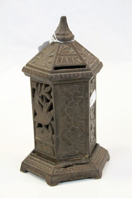 Vintage Cast Iron "Pergola" style Money Box with RD number to base, stands approx 15.5cm - Image 3 of 5